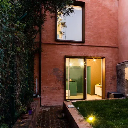 Micro Villa, A Design Space By Miroarchitetti Apartmán *
